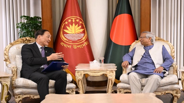 উন্নয়ন সহযোগিতা, বিনিয়োগ বৃদ্ধি, দক্ষতা উন্নয়ন প্রশিক্ষণ ও এলডিসি থেকে উত্তরণে সহায়তা—ঢাকায় প্রধান উপদেষ্টার সঙ্গে বৈঠকে জোরালো আশ্বাস কোইকার